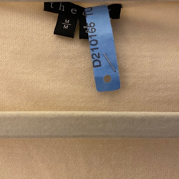 Theory cream button down sweater - Picture 3 of 3